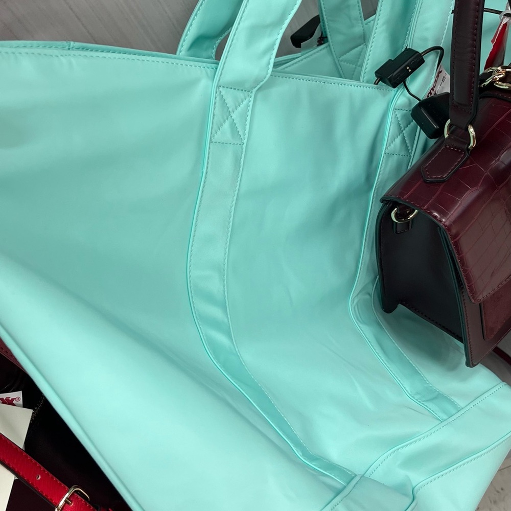 Classic Stoney clover in cotton candy